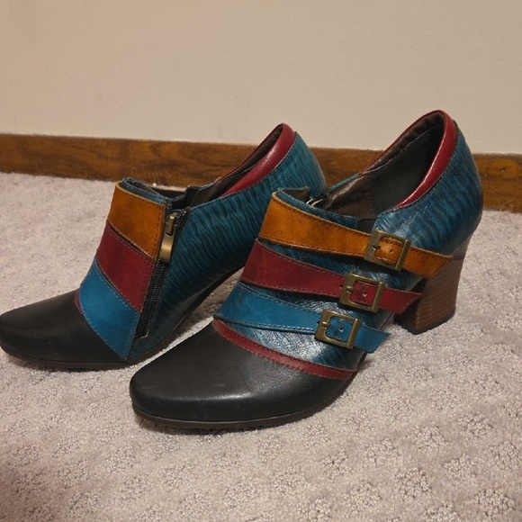 L'ARTISTE SpringStep Leather Booties 9 - Picture 4 of 8